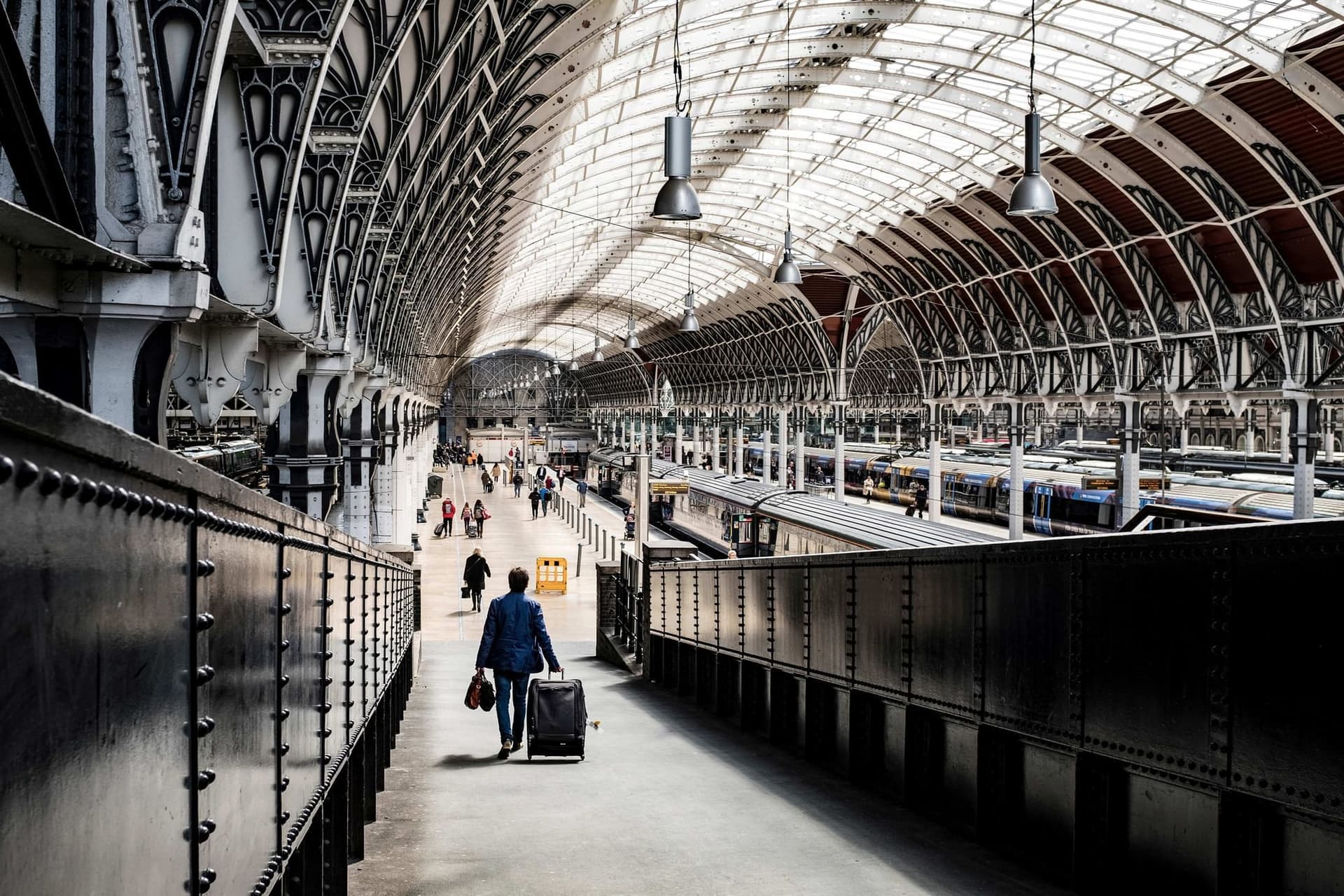 affordable luggage storage central london